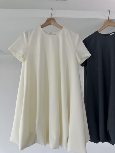 T05 典雅細緻緞面洋裝8