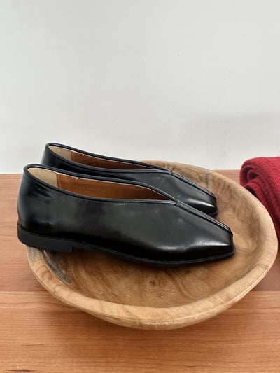 R02 俐落簡約皮直線平底鞋2