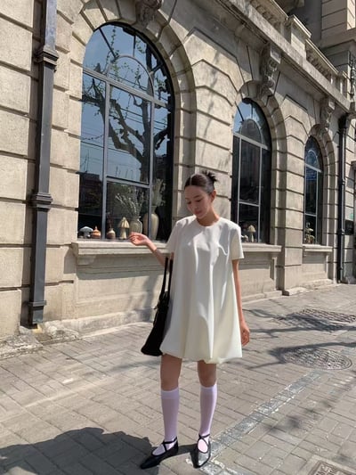 T05 典雅細緻緞面洋裝14