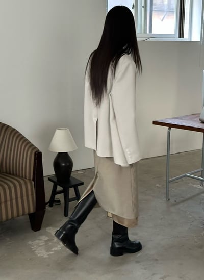 B07 細節腰身線條西裝外套5