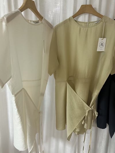 T07 簡約側綁設計上衣9