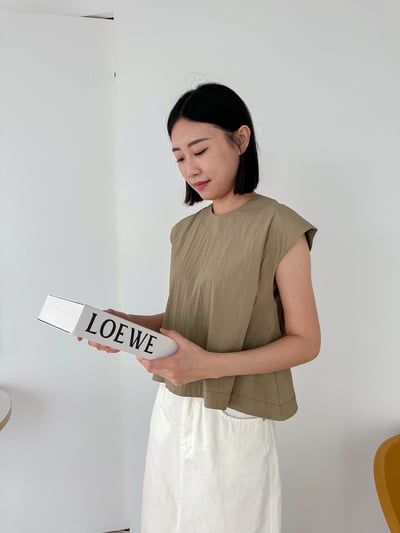 E02 俐落腰身設計款上衣3