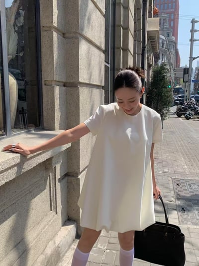 T05 典雅細緻緞面洋裝15