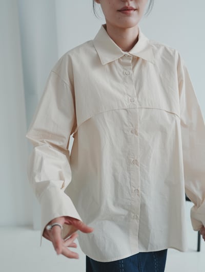 V03 後背風衣感設計襯衫6