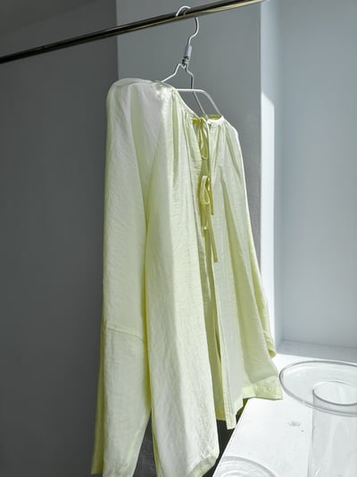 H07 牛油果綁帶上衣3