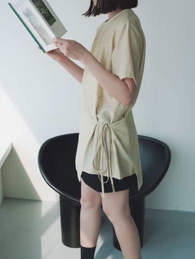 T07 簡約側綁設計上衣4
