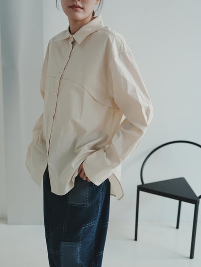 V03 後背風衣感設計襯衫4