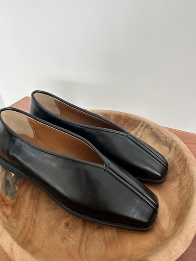 R02 俐落簡約皮直線平底鞋3