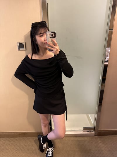 B03 微露肩假兩件上衣2