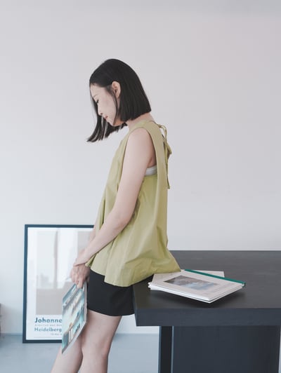 T08 V領美背A字上衣3