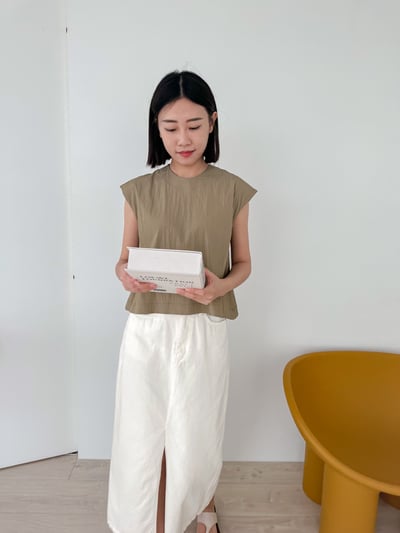 E02 俐落腰身設計款上衣1