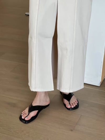 H23 素面單色人字拖鞋1