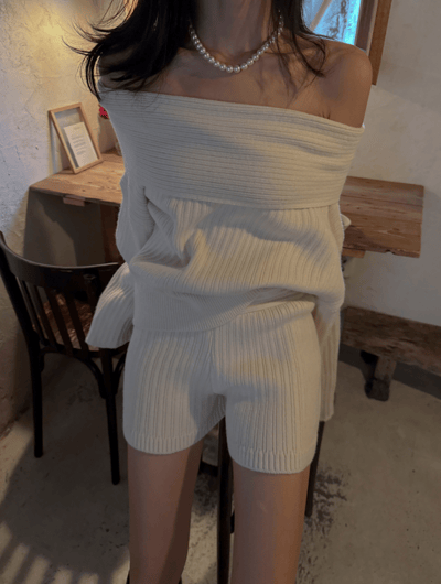 反摺平領羊毛針織衣＋鬆緊短褲SET9