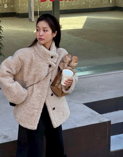 可立領羊羔毛鋪棉大衣3