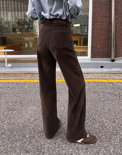 顯瘦順身款燈芯絨直筒長褲3