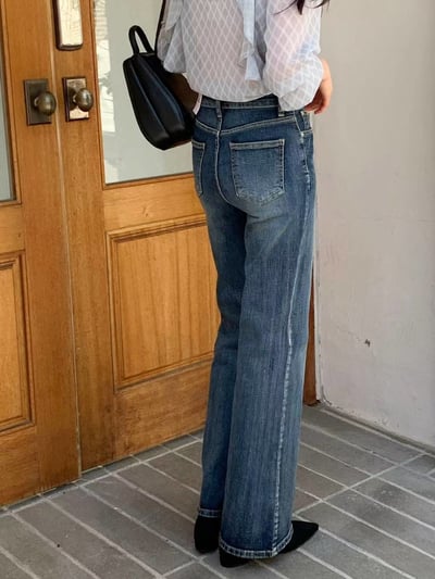 顯瘦復古刷藍小喇叭牛仔褲5