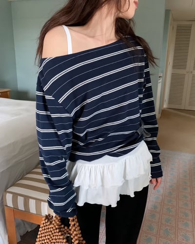 斜肩配色橫條紋薄款Ｔ11