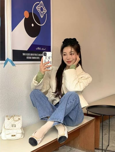 娃娃領菱格紋金釦輕薄羽絨外套13