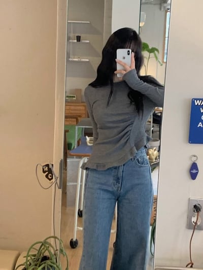 斜切邊荷葉下擺造型螺紋上衣3