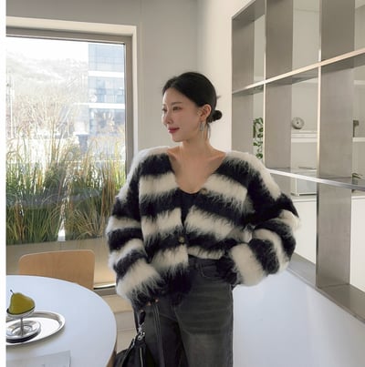 配色寬條紋毛毛落肩外套4