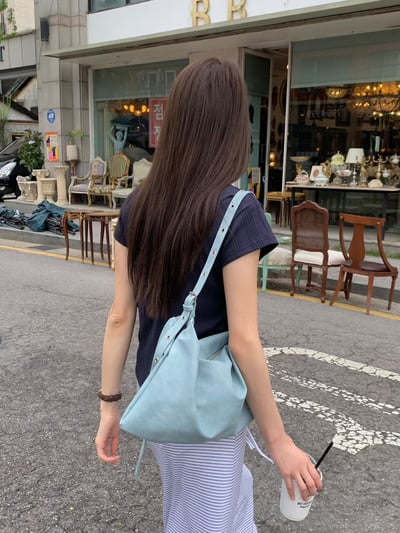 手袖小標籤直壓紋短Ｔ18