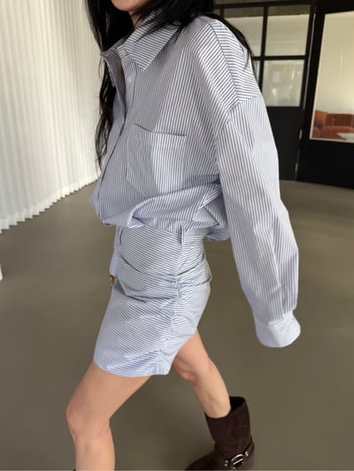 拼接側抓皺窄版裙直紋襯衫短洋7