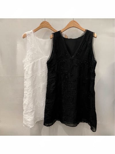 拼接網紗Ｖ領花朵刺繡小短洋19