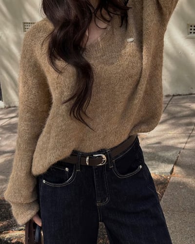 Ｖ領泡泡袖金牌logo厚款針織衣2