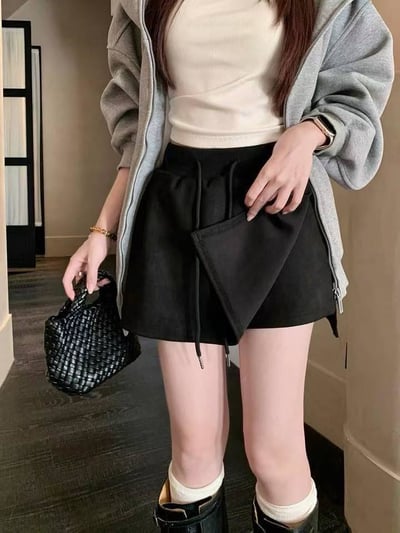 麂皮A字抽繩短褲裙2