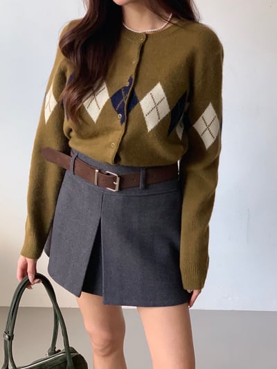 圓領配色菱格紋排釦針織衫5