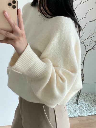 可斜肩短版軟糯毛款針織衣10