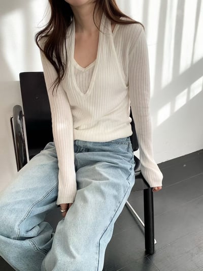 繞頸假兩件Ｖ領坑紋針織衫5