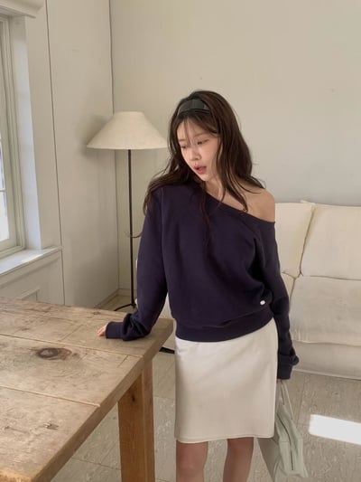 側邊小金牌斜肩造型大學8