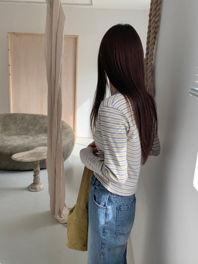 Y領撞色橫條紋排釦針織衫17