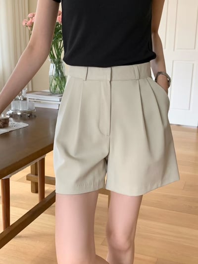前打褶造型百搭三分西裝短褲8