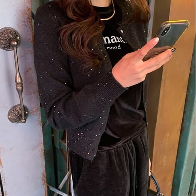 圓領小水鑽薄款針織衫10