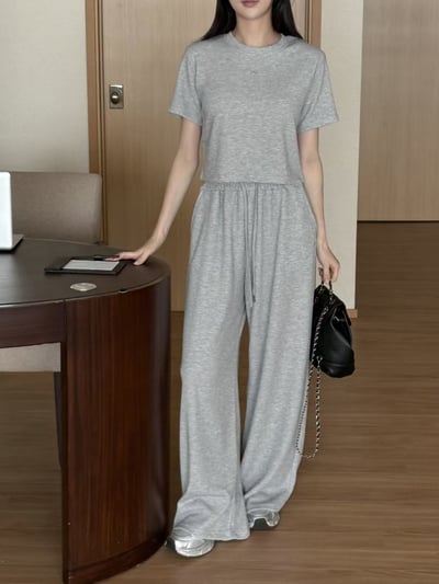 銀牌logo坑紋短袖Ｔ+抽繩寬褲SET5