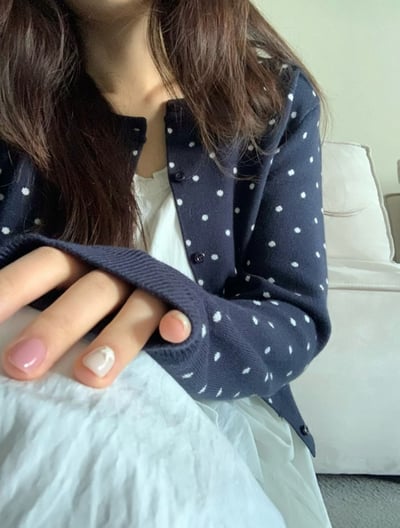 甜美復古點點排釦針織外套6