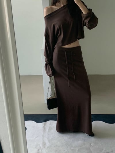 斜肩寬版短腰薄Ｔ+低腰抽繩長裙SET4