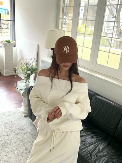 刷毛平領大學Ｔ＋後開衩磨毛長裙SET5