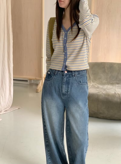 Y領撞色橫條紋排釦針織衫12