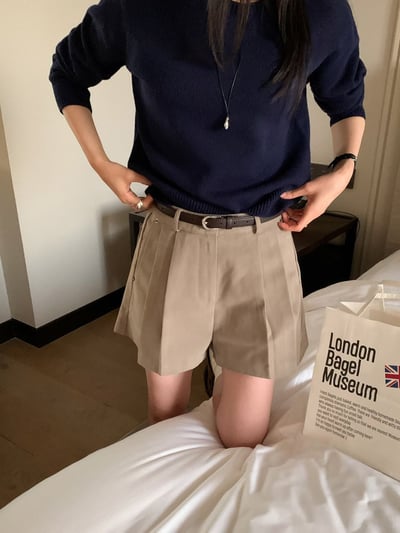 圓領後logo皮革車標素色針織衣7