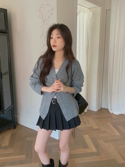 Ｖ領牌釦開衩下擺針織衣6