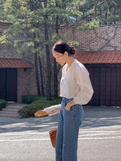 法式蕾絲滾邊翻領壓折襯衫4