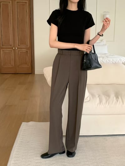 熱銷中！極簡壓褶設計直筒西裝褲13