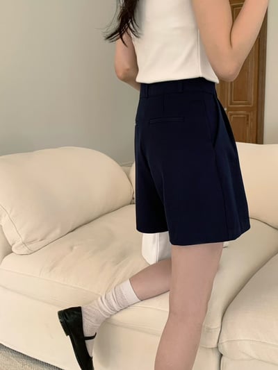 前打褶造型百搭三分西裝短褲5