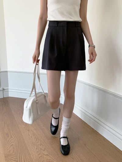 前打褶造型百搭三分西裝短褲6