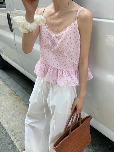 蕾絲Ｖ領小碎花荷葉背心7