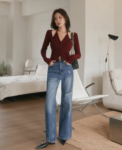 假兩件掛脖鏤空排釦薄Ｔ10