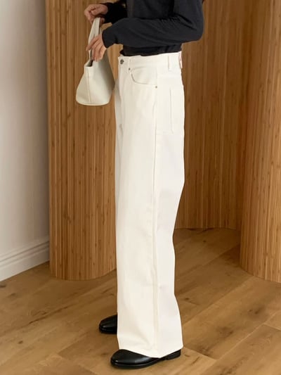 極簡中高腰白色微寬褲6